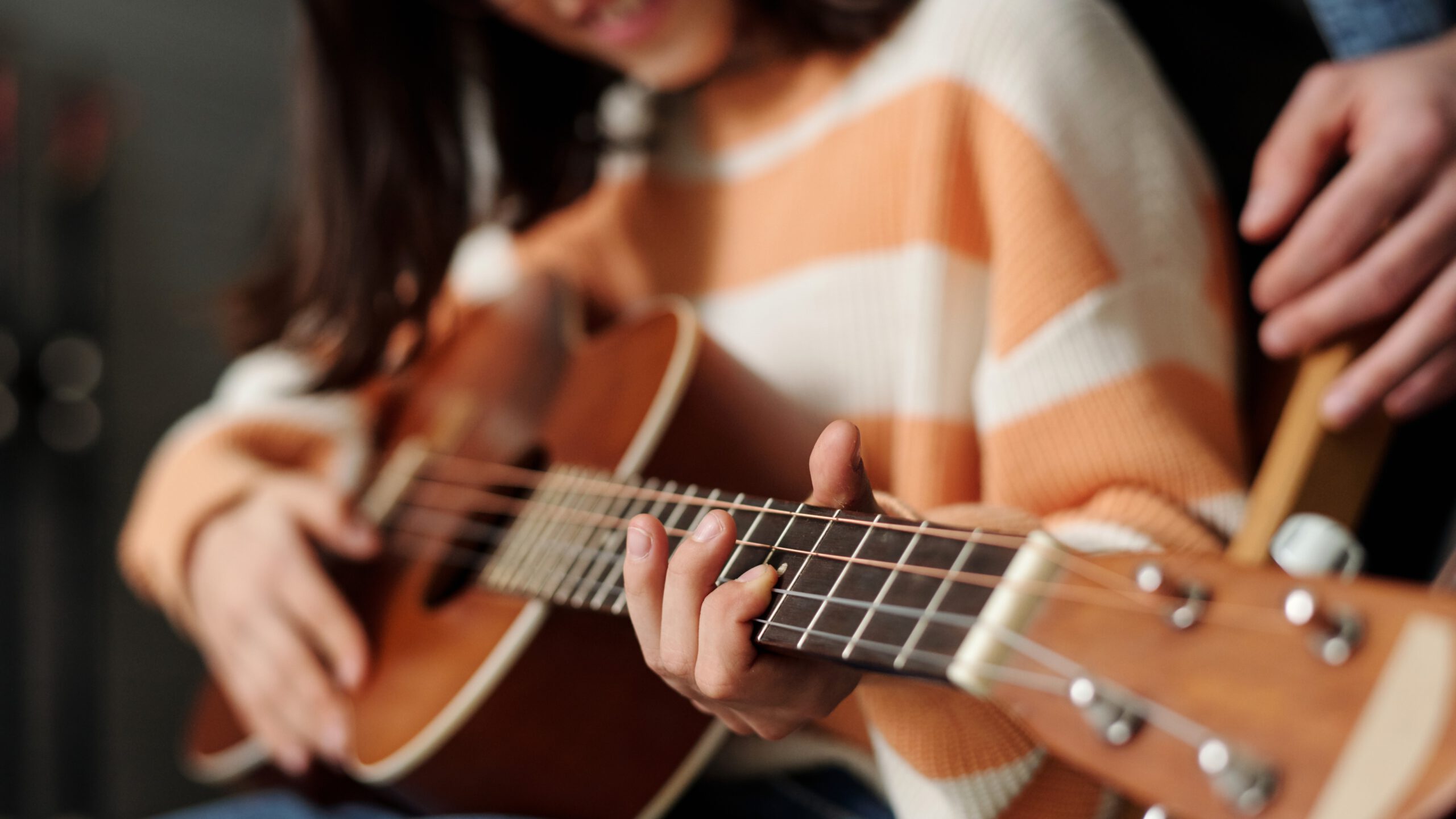 Stock Foto Kind mit Gitarre